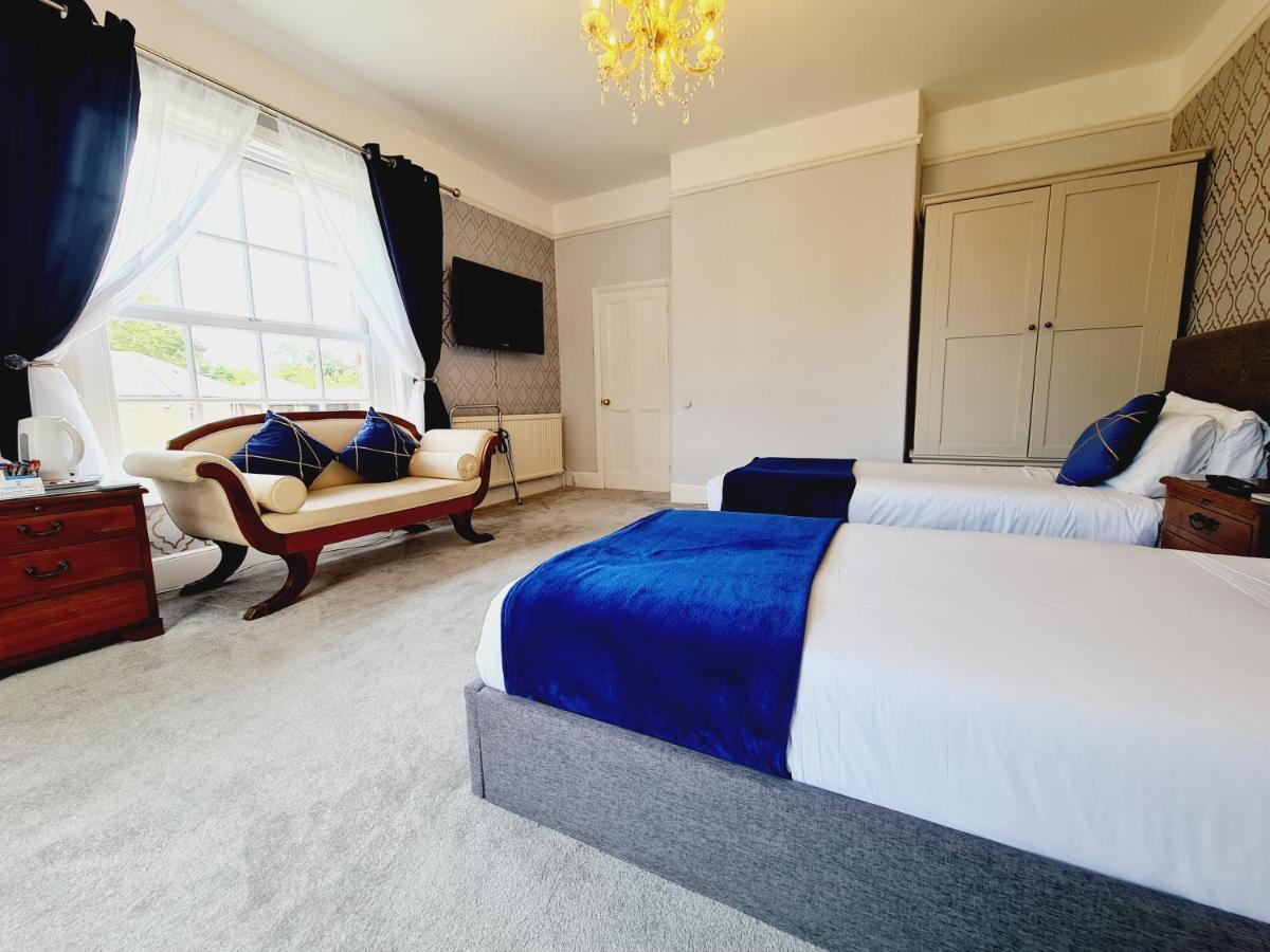 Beaufort Lodge - Central Location & Free Parking Тонтон Экстерьер фото