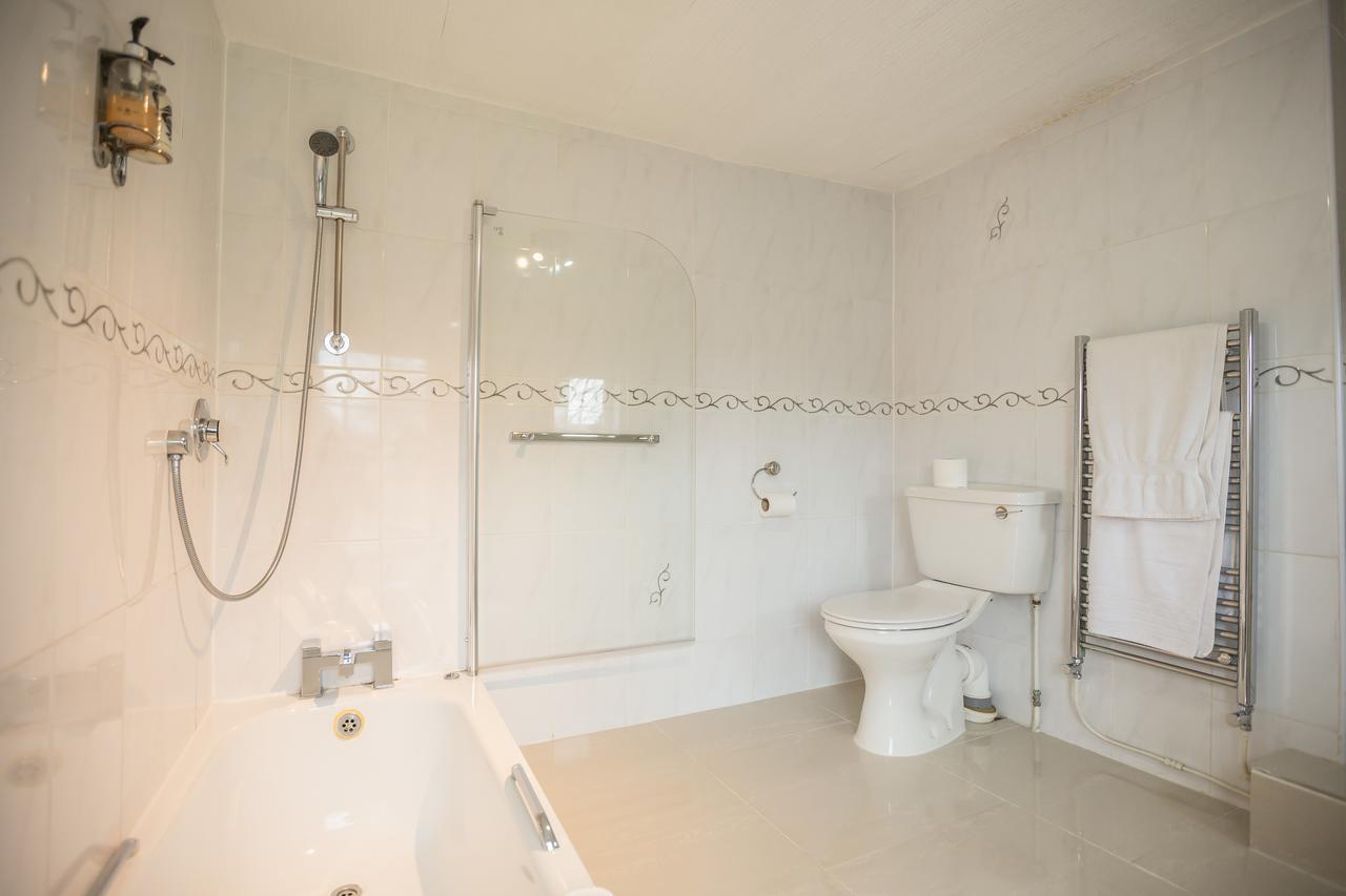 Beaufort Lodge - Central Location & Free Parking Тонтон Экстерьер фото